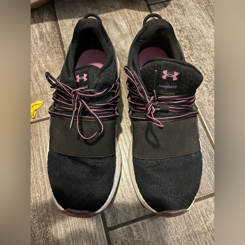 Under Armour sneakers size 7.5
